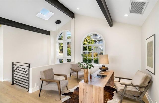 23555 Summit Dr, Calabasas, CA 91302