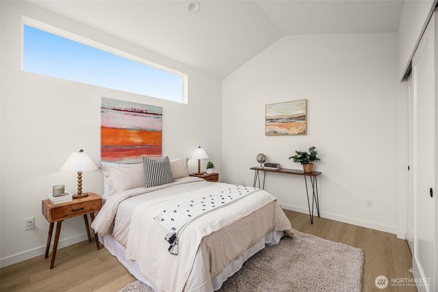 1227 B N 48th Street, Seattle, WA 98103