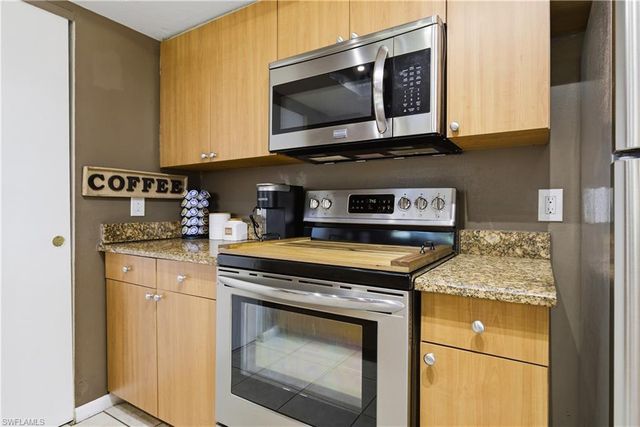 4960 20th PL SW, Naples, FL 34116
