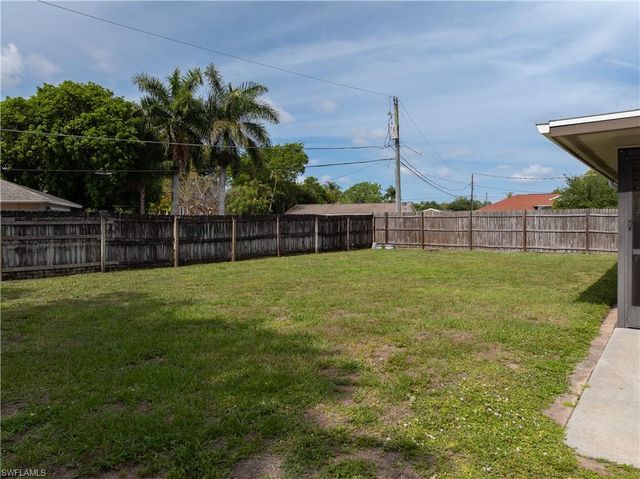 4960 20th PL SW, Naples, FL 34116