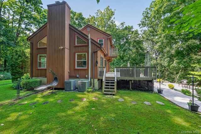 2278 Hunterbrook Road, Yorktown Heights, NY 10598