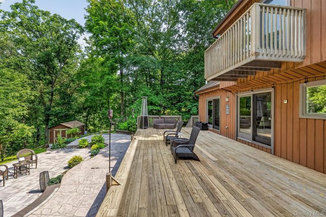 2278 Hunterbrook Road, Yorktown Heights, NY 10598