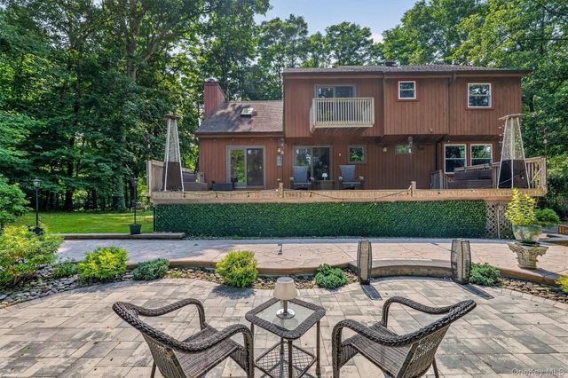 2278 Hunterbrook Road, Yorktown Heights, NY 10598