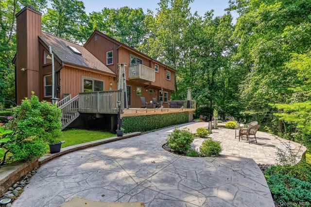 2278 Hunterbrook Road, Yorktown Heights, NY 10598