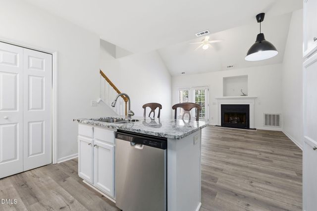 11 Signet Drive, Durham, NC 27704