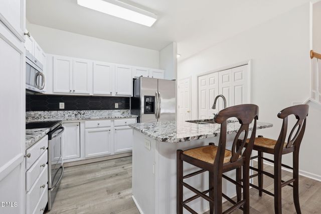 11 Signet Drive, Durham, NC 27704