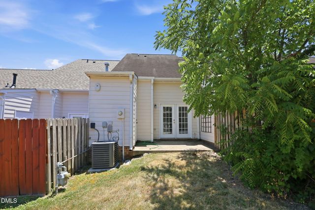 11 Signet Drive, Durham, NC 27704
