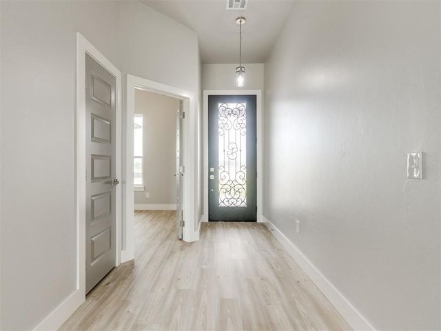 4988 Ranchero Drive, Edmond, OK 73025