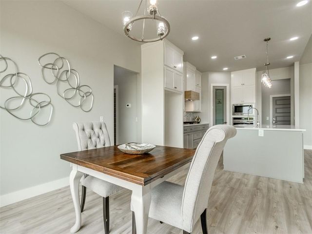 4988 Ranchero Drive, Edmond, OK 73025