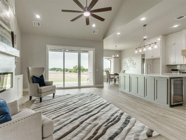 4988 Ranchero Drive, Edmond, OK 73025