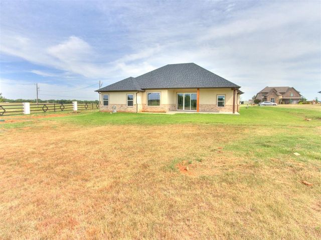 4988 Ranchero Drive, Edmond, OK 73025
