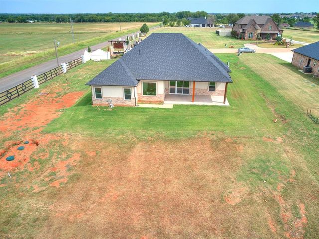 4988 Ranchero Drive, Edmond, OK 73025