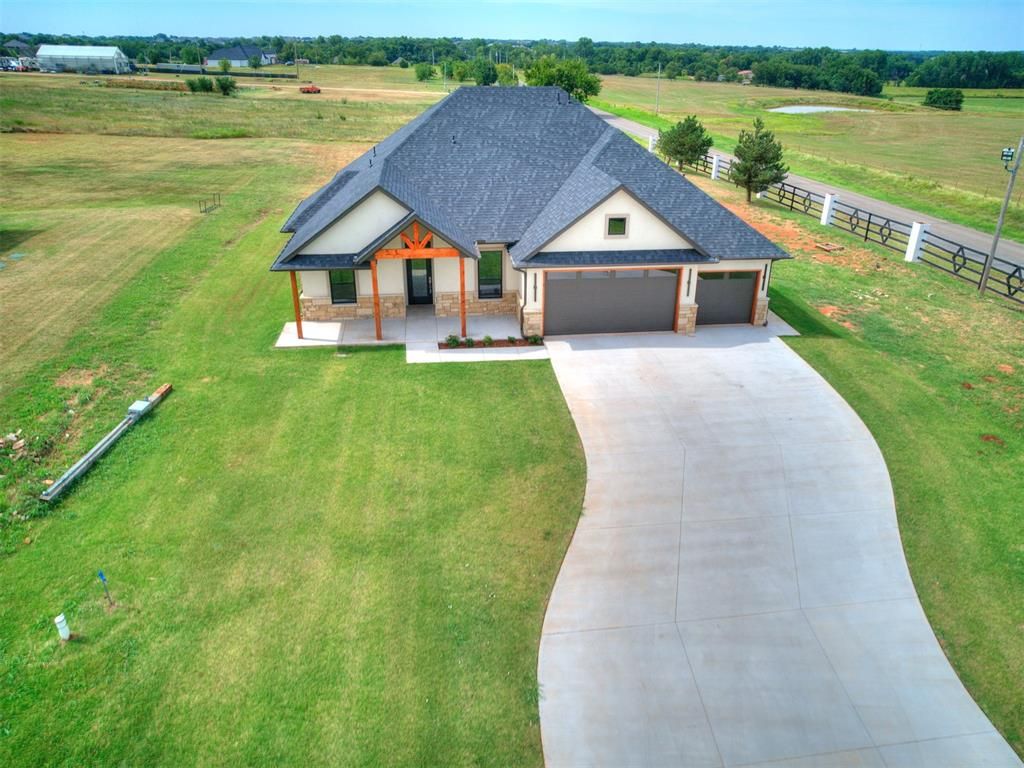 4988 Ranchero Drive, Edmond, OK 73025