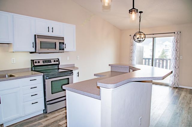 1902 41st Avenue S, Moorhead, MN 56560