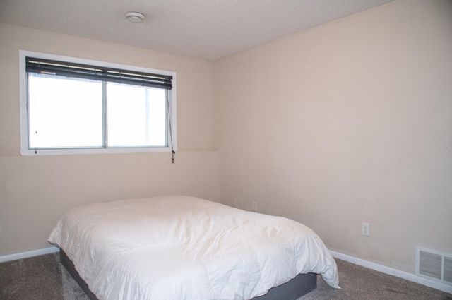 1902 41st Avenue S, Moorhead, MN 56560