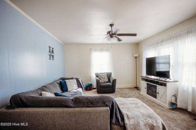 103 S Washington Street, Pikeville, NC 27863