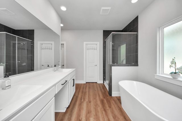 13095 Clearview Drive, Willis, TX 77318