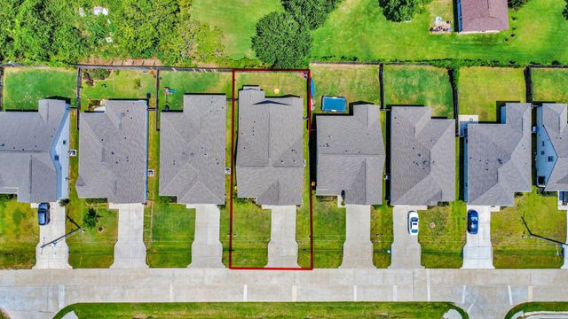 13095 Clearview Drive, Willis, TX 77318