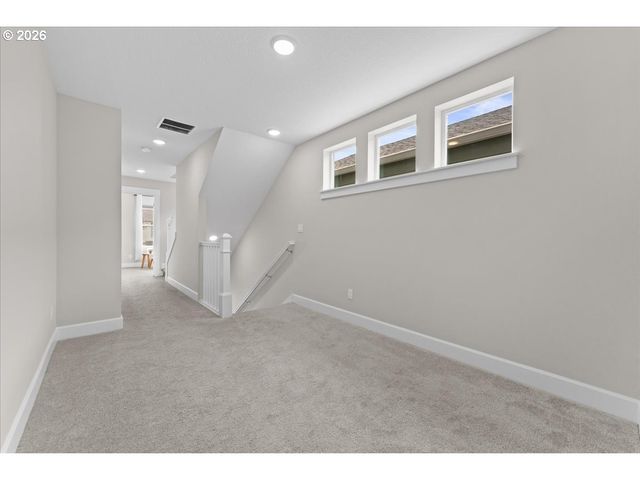 3841 Se 83RD Ave, Hillsboro, OR 97129