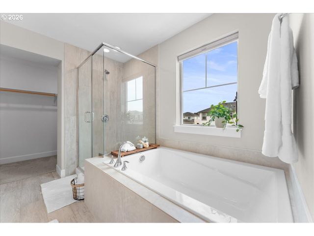 3841 Se 83RD Ave, Hillsboro, OR 97129