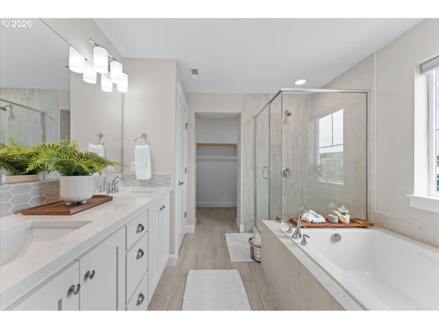 3841 Se 83RD Ave, Hillsboro, OR 97129