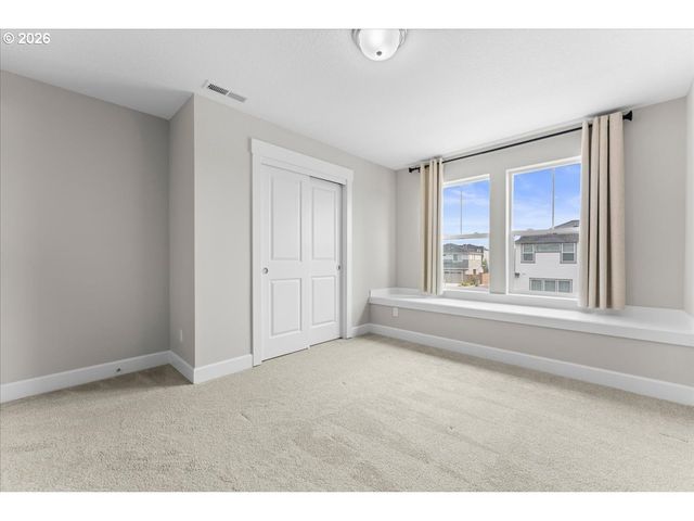 3841 Se 83RD Ave, Hillsboro, OR 97129