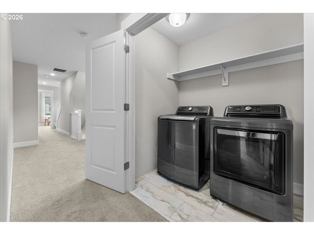 3841 Se 83RD Ave, Hillsboro, OR 97129