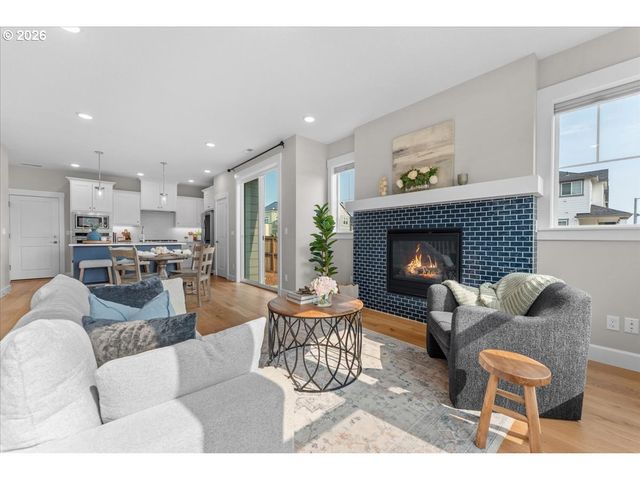 3841 Se 83RD Ave, Hillsboro, OR 97129