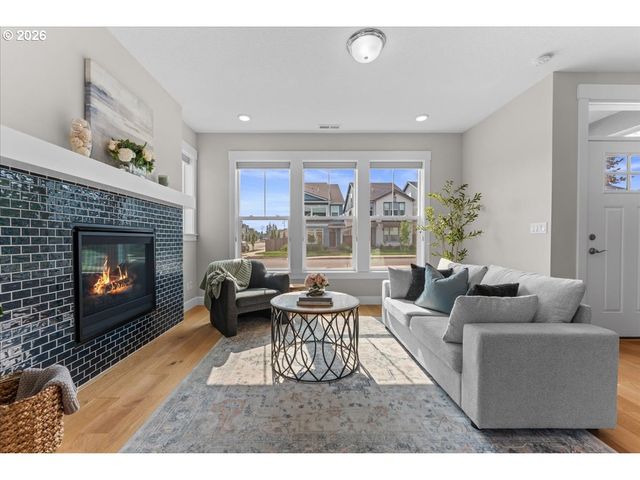 3841 Se 83RD Ave, Hillsboro, OR 97129