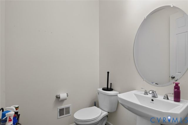 7702 Colburn Dr, Spotsylvania, VA 22551