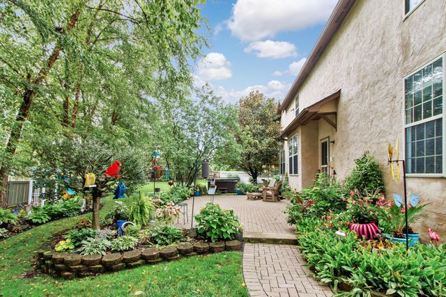 354 Amesbury Court, Westerville, OH 43082