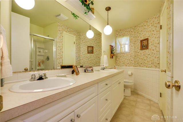 20 Gershwin Drive, Dayton, OH 45458