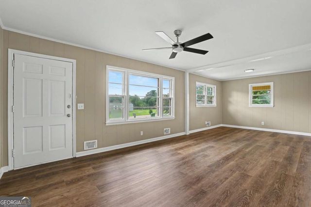 63 Green Street, Royston, GA 30662