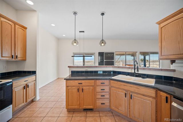 313 S Montecito Drive, Pueblo, CO 81007