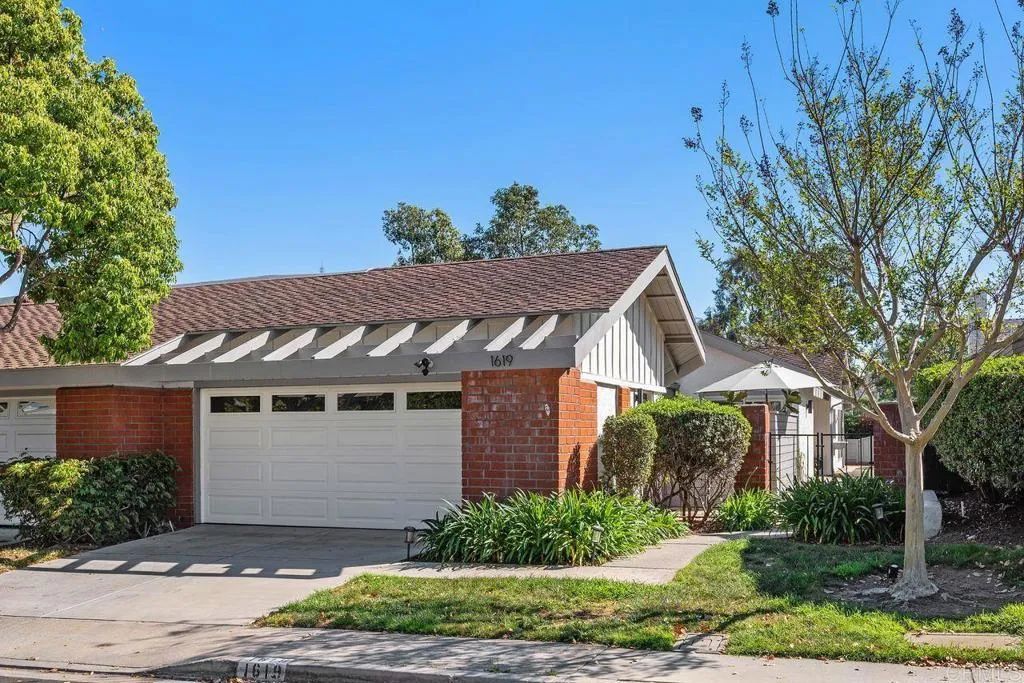 1619 Via Entrada Del Lago, San Marcos, CA 92078