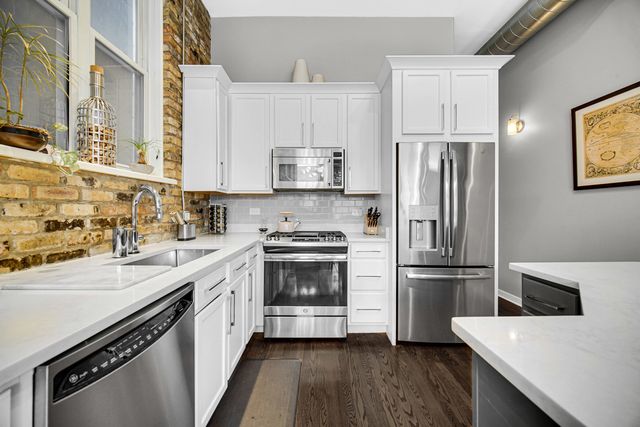 1454 W Fullerton Avenue 2, Chicago, IL 60614