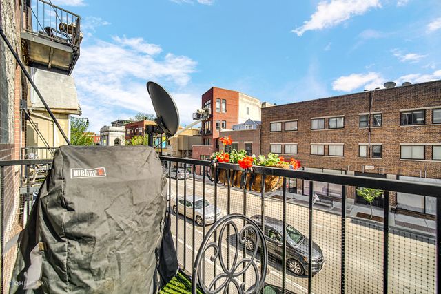 1454 W Fullerton Avenue 2, Chicago, IL 60614
