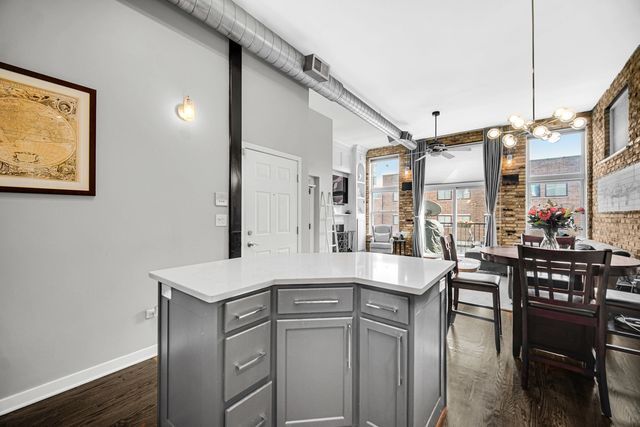 1454 W Fullerton Avenue 2, Chicago, IL 60614