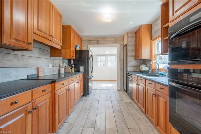 105 Swanson Street, Galax, VA 24333