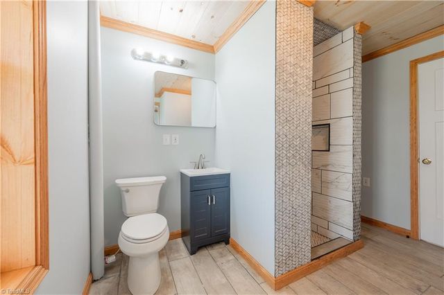 105 Swanson Street, Galax, VA 24333