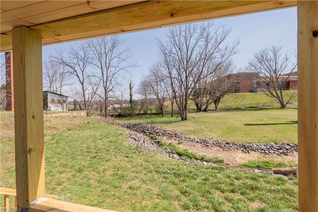 105 Swanson Street, Galax, VA 24333