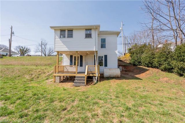105 Swanson Street, Galax, VA 24333