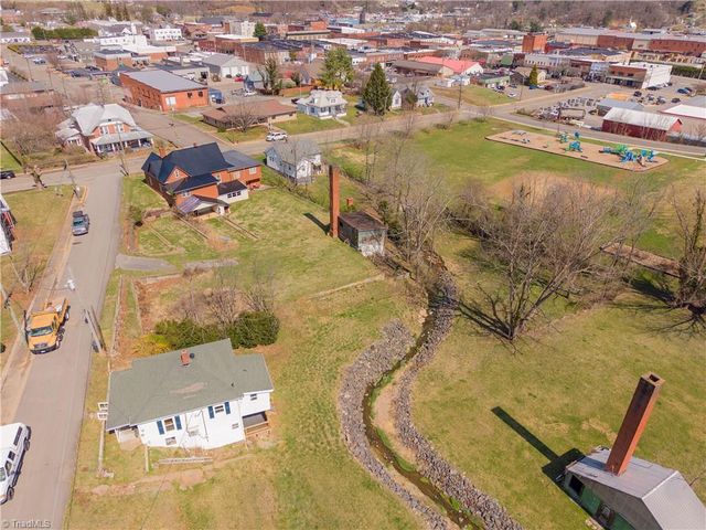105 Swanson Street, Galax, VA 24333