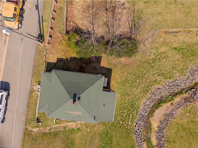 105 Swanson Street, Galax, VA 24333