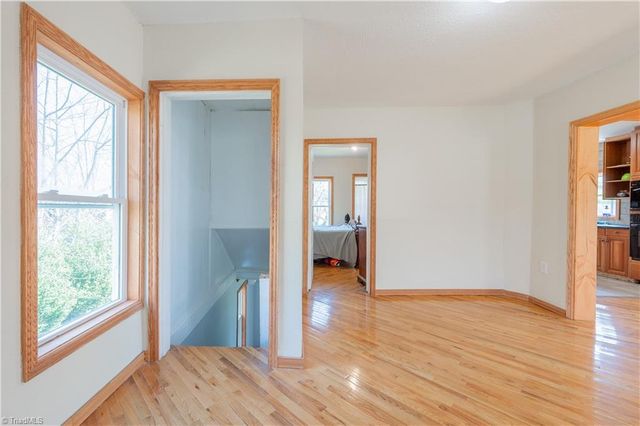 105 Swanson Street, Galax, VA 24333