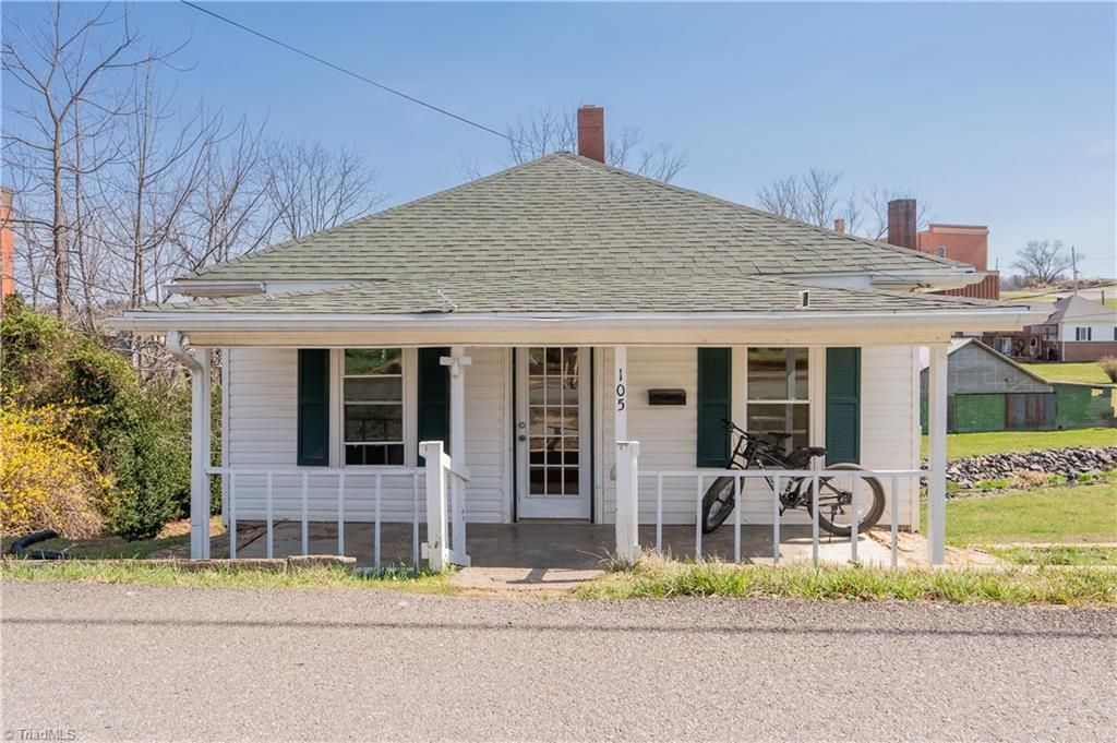 105 Swanson Street, Galax, VA 24333