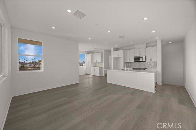 107 S. Laxore 408, Anaheim, CA 92804