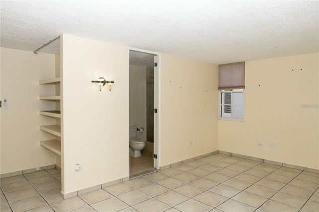 7061 VIA PLAYERA CAMINO DEL MAR, Toa Baja, PR 00949