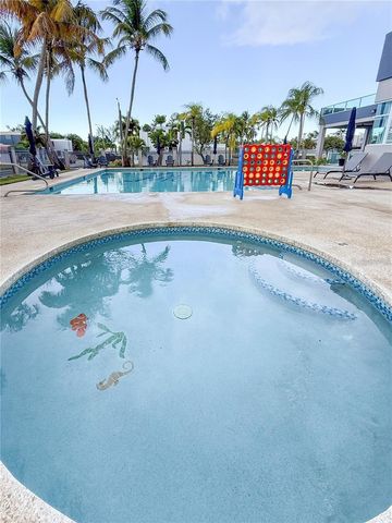 7061 VIA PLAYERA CAMINO DEL MAR, Toa Baja, PR 00949