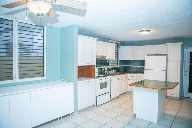 7061 VIA PLAYERA CAMINO DEL MAR, Toa Baja, PR 00949